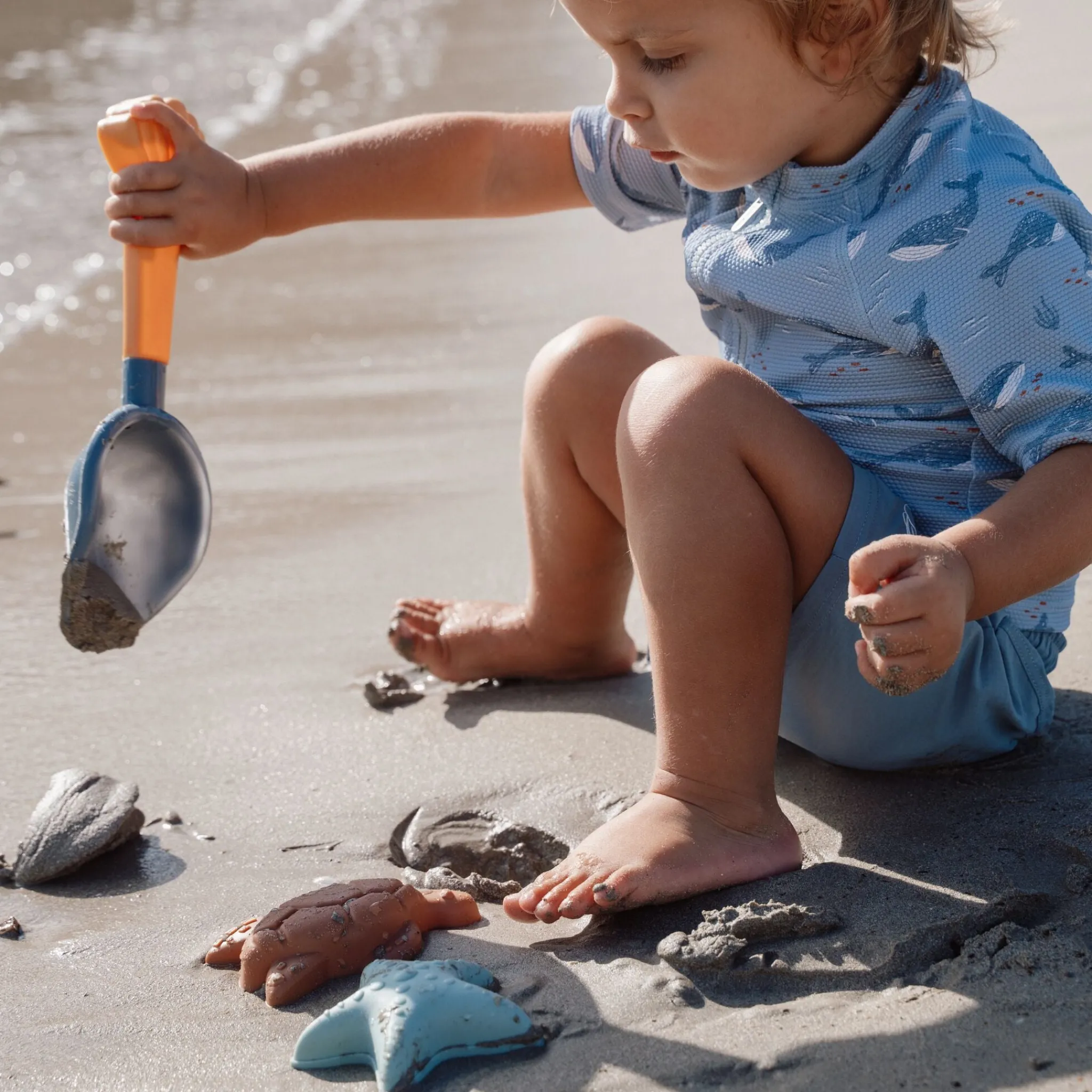 Little Dutch Beach Set Shovel and Sand Molds - Blue - Ocean World Online