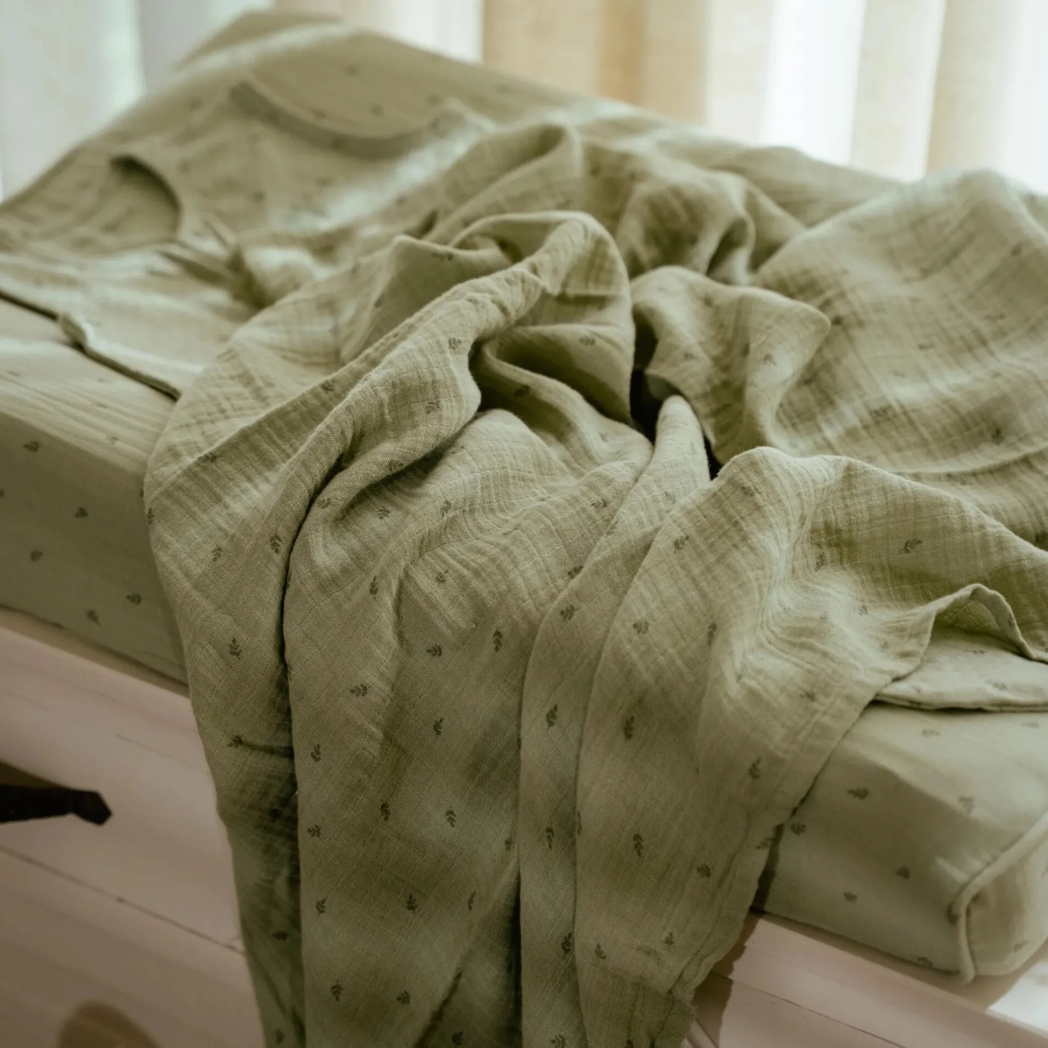 Little Dutch Changing pad cover - Green - Essentials Hot