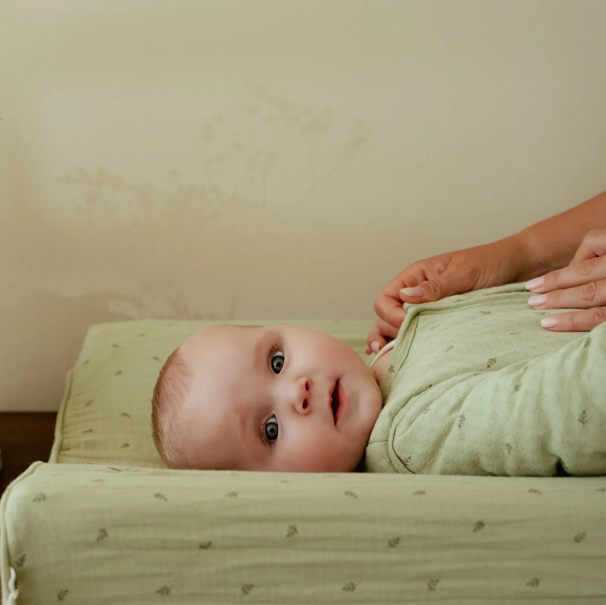 Little Dutch Changing pad cover - Green - Essentials Hot