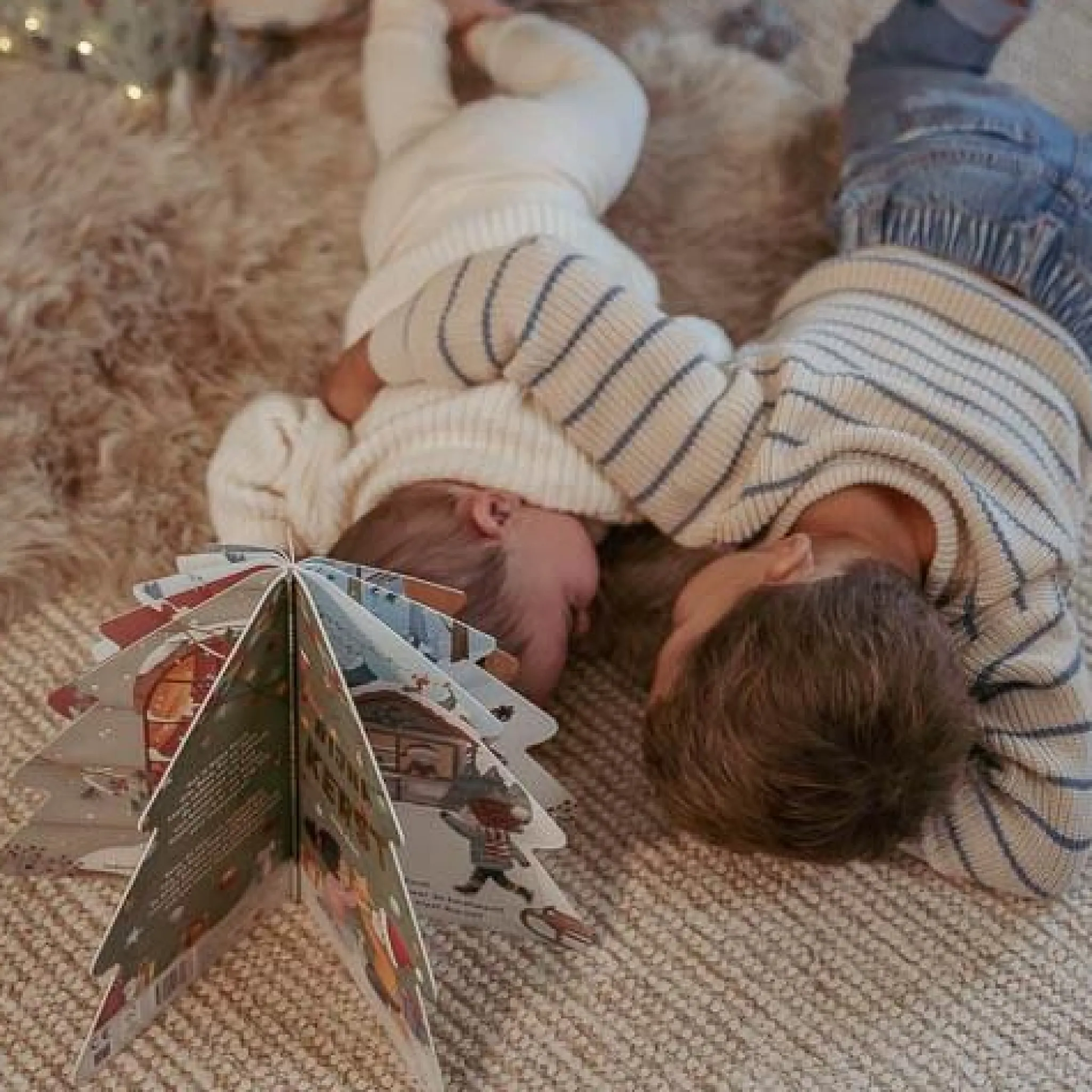 Little Dutch Christmas Book: Almost Christmas! Hot