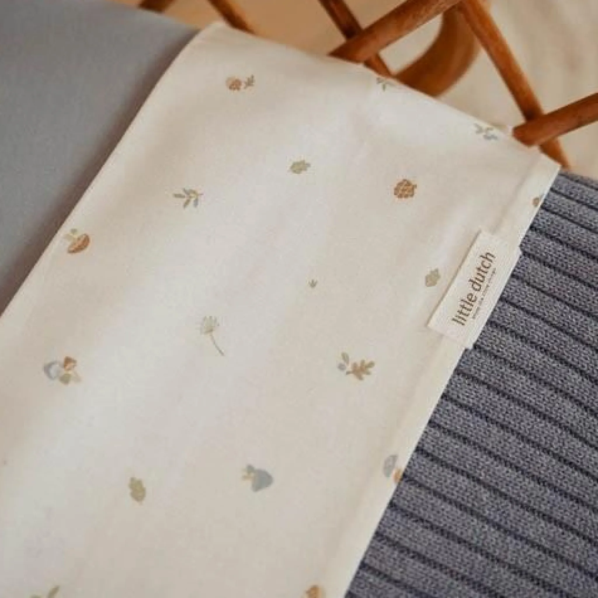 Little Dutch Cradle blanket - Blue - Essentials Sale