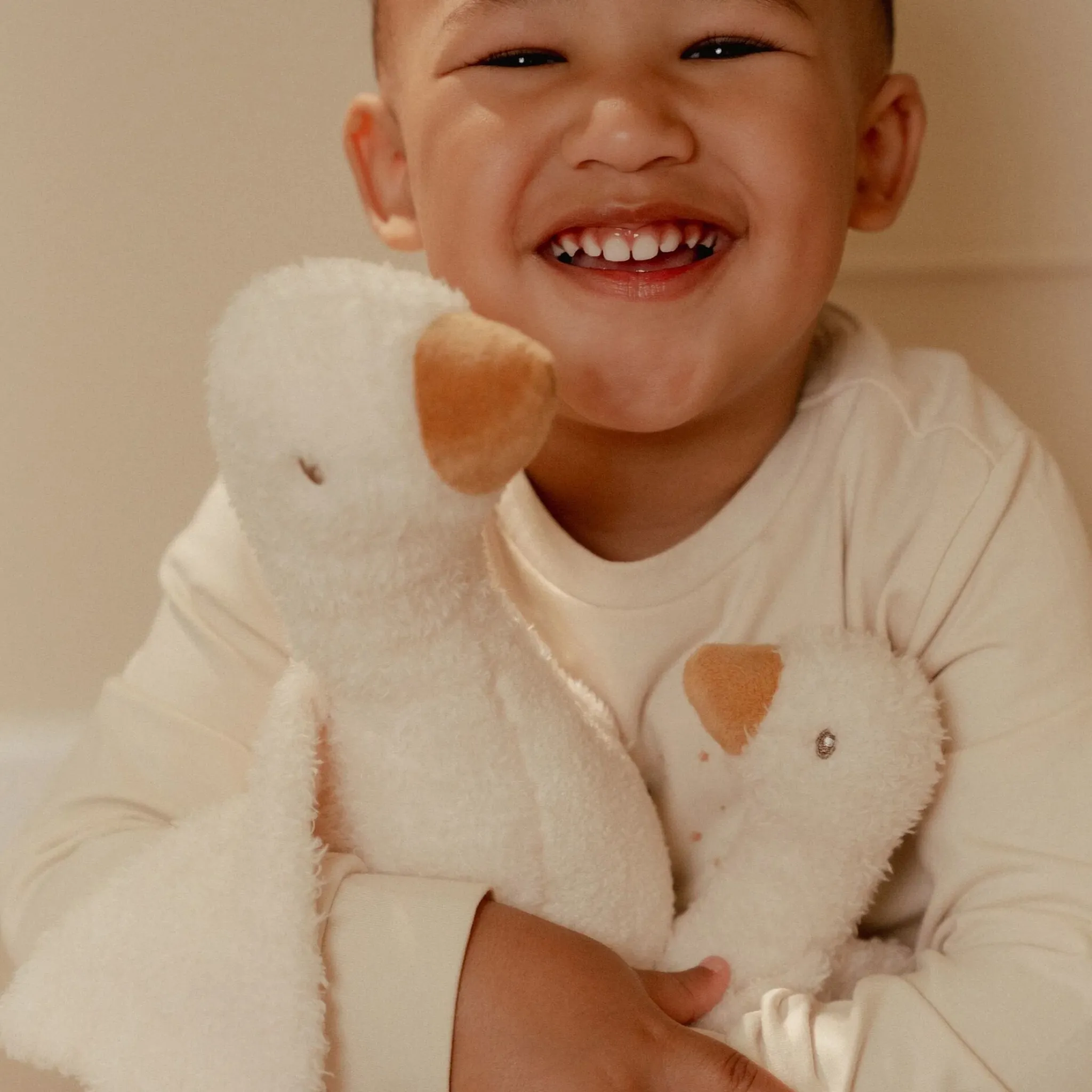 Little Dutch Cuddle Goose 25 cm - White - Little Goose Outlet