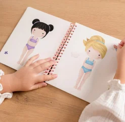 Little Dutch Dressing and sticker book Rosa & Friends