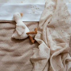 Little Dutch Knitted crib blanket – Beige – Essentials Outlet