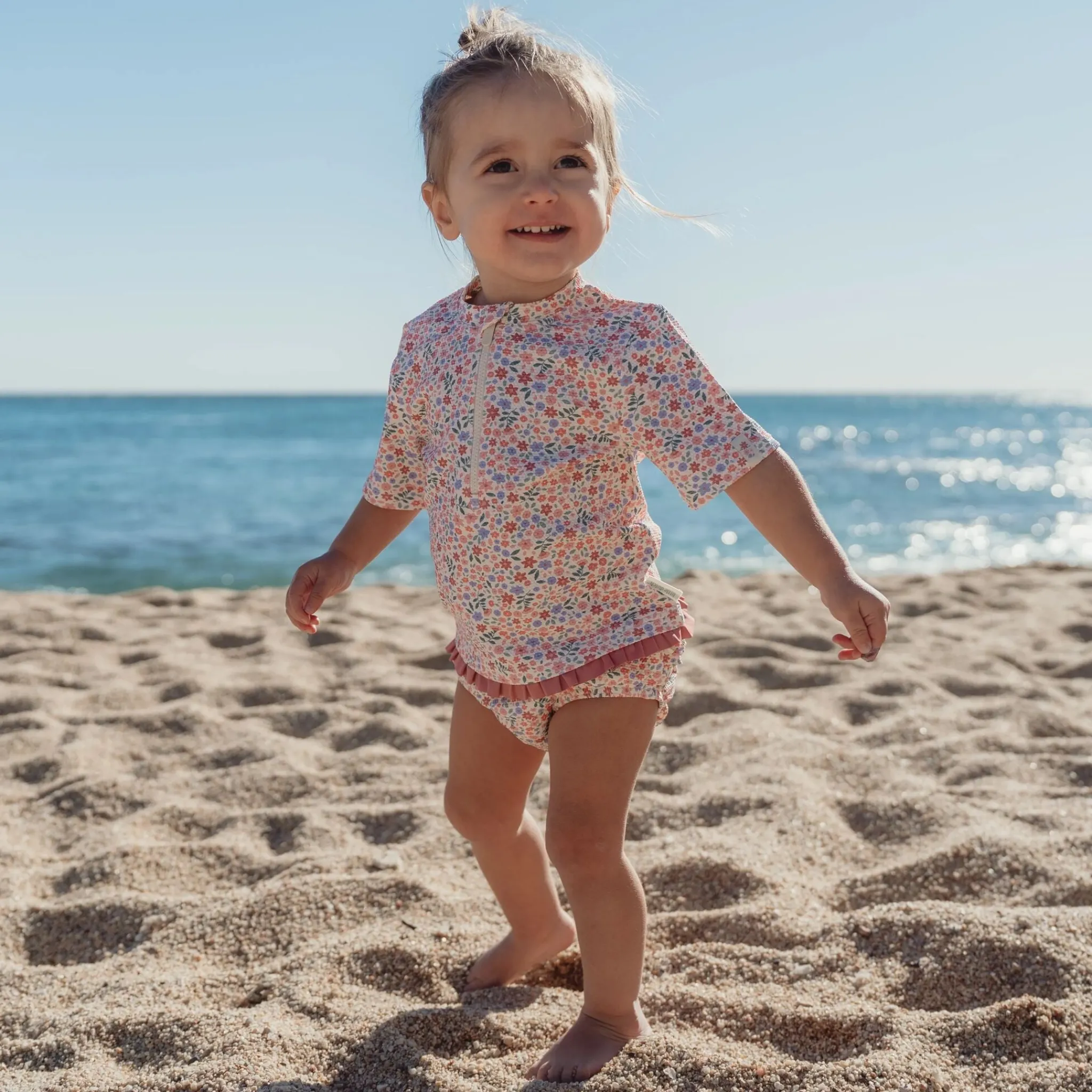 Little Dutch Long sleeve swim shirt - Floral print Hot