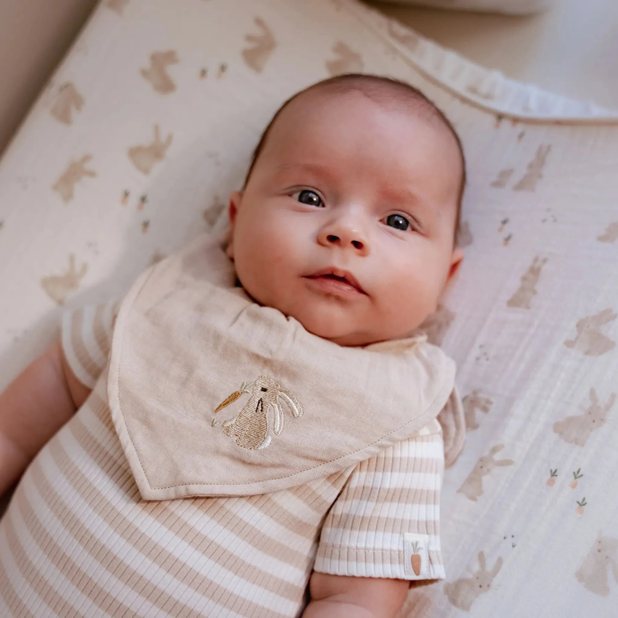 Little Dutch 2-pack bandana bib - White - Newborn Naturals - Baby Bunny Sale