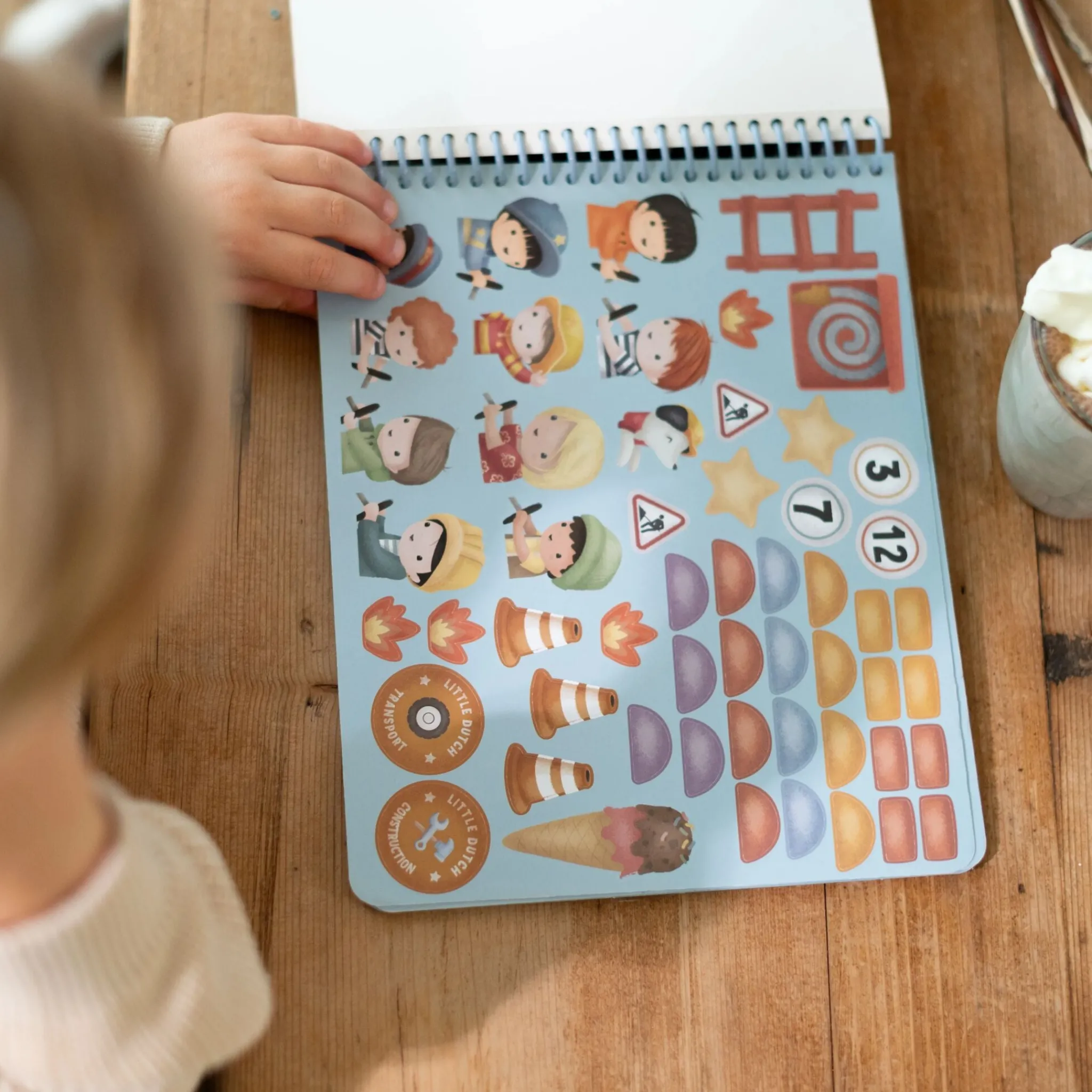 Little Dutch Scrapbook - Essentials - Jim Sale