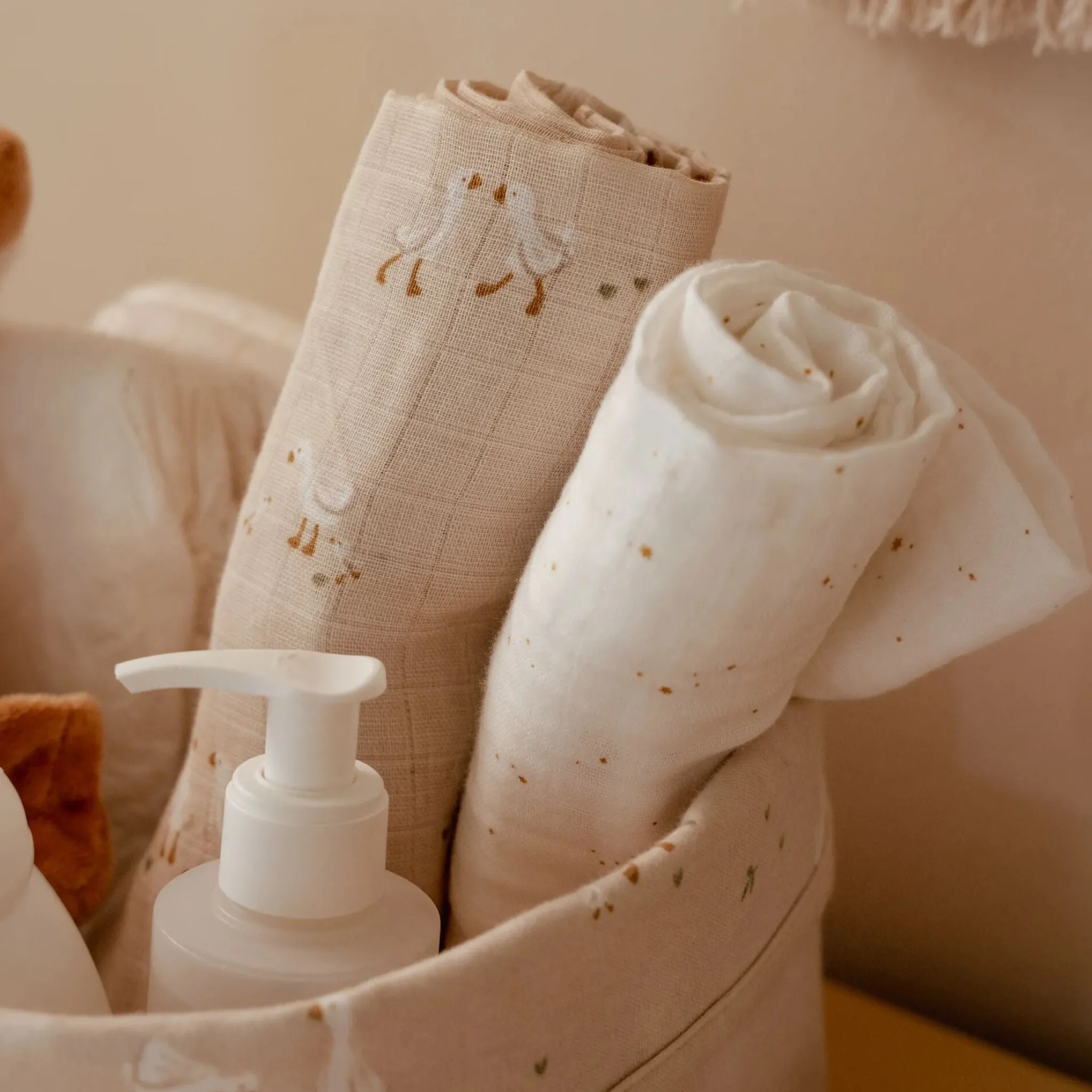 Little Dutch Swaddle - Beige - Newborn Naturals - Little Goose Hot