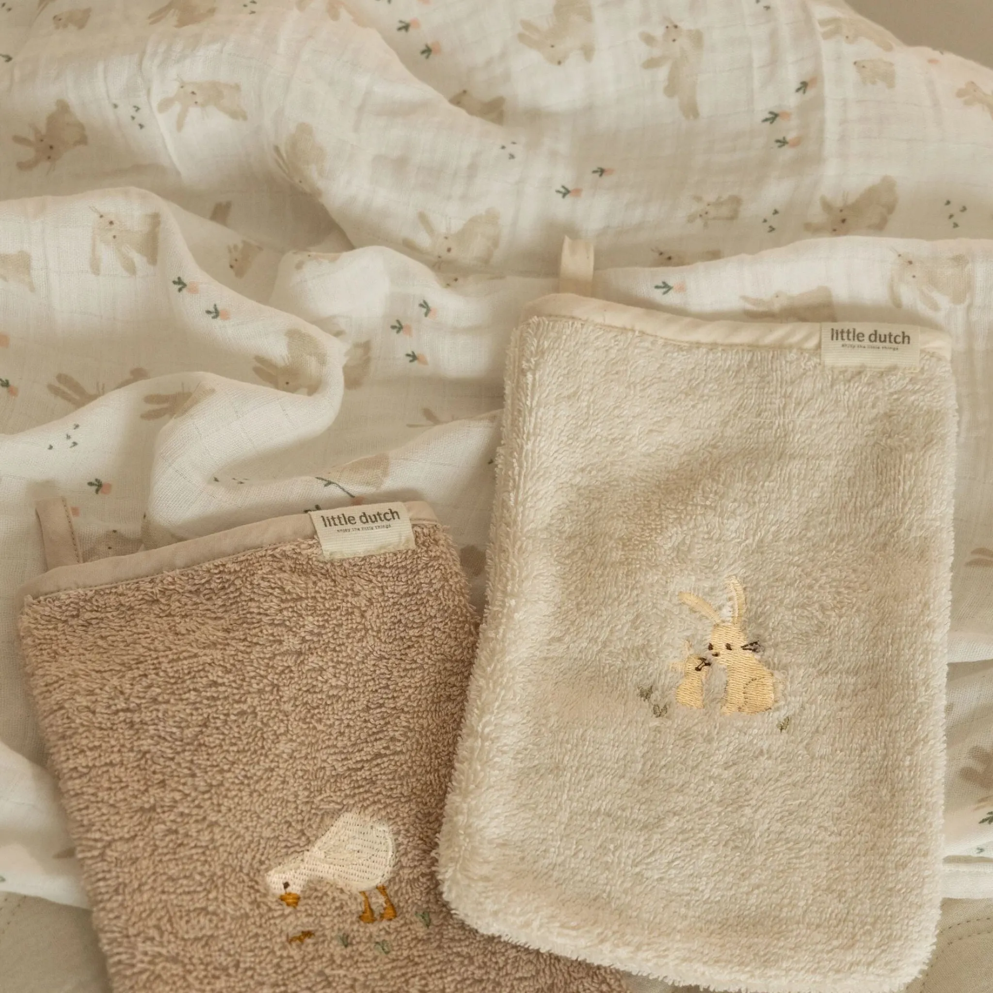 Little Dutch Swaddle - White - 120 cm - Newborn Naturals - Baby Bunny Online
