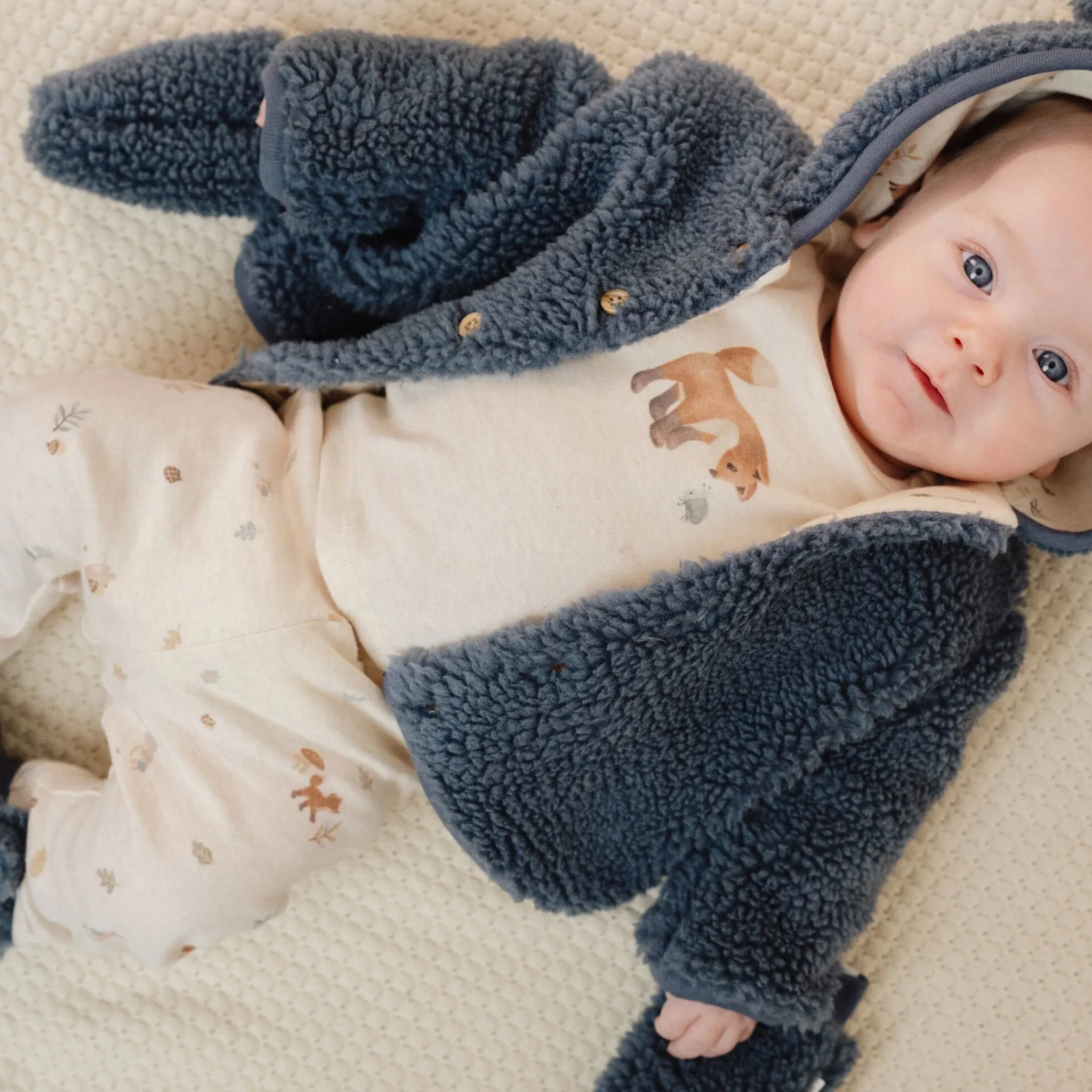 Little Dutch Teddy mittens - Blue - Newborn Naturals Hot