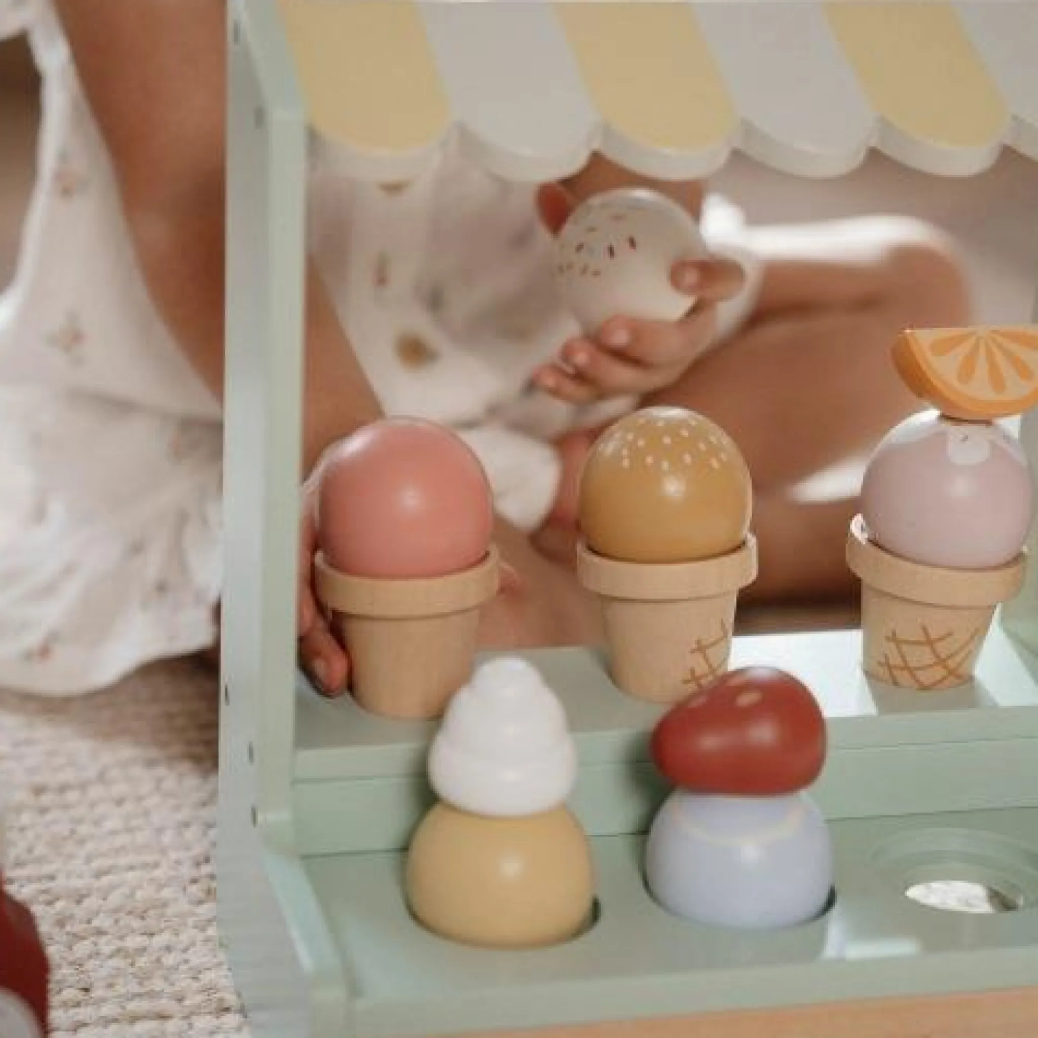 Little Dutch Toy ice cream stand - Multicolored - Essentials Discount