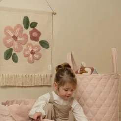 Little Dutch Wall tapestry flower - White - Fairy Garden Clearance
